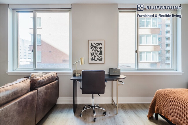 Foto del edificio - 2221 I St NW