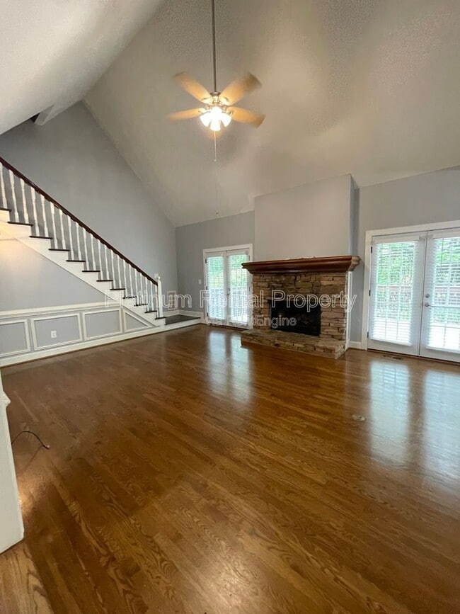 Foto del edificio - 4204 N Mountain Rd NE