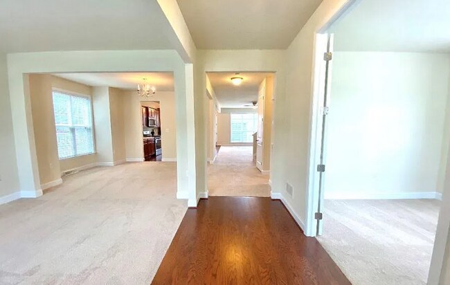 Foto del edificio - Outstanding Single Family Home in the awar...