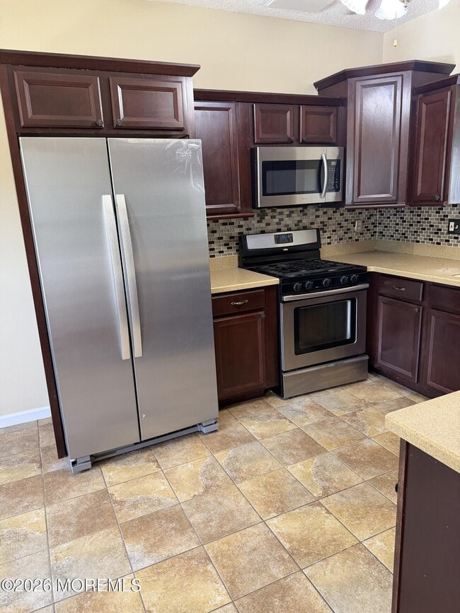 Building Photo - 3904 Plowmans Ct
