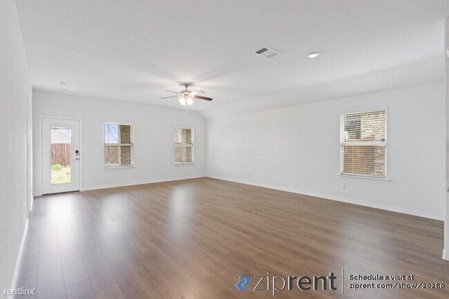 Building Photo - 4 br, 2 bath House - 307 Headwater Dr, Roc...