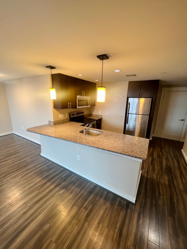 Foto principal - 1825 7th St NW