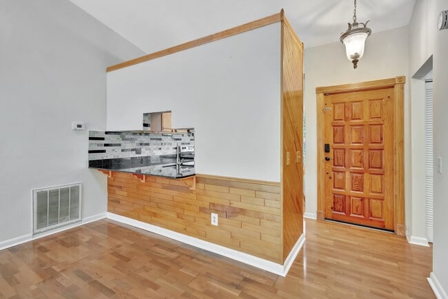 Foto del edificio - 2950 SW Bright St