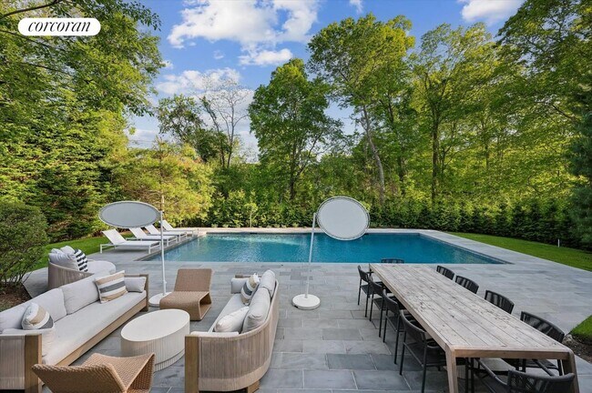 Foto del edificio - 2520 Deerfield Rd