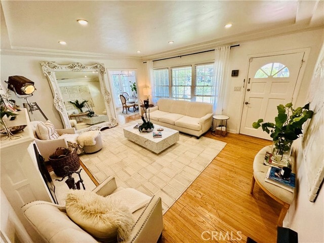 Building Photo - 5431 Agnes Ave