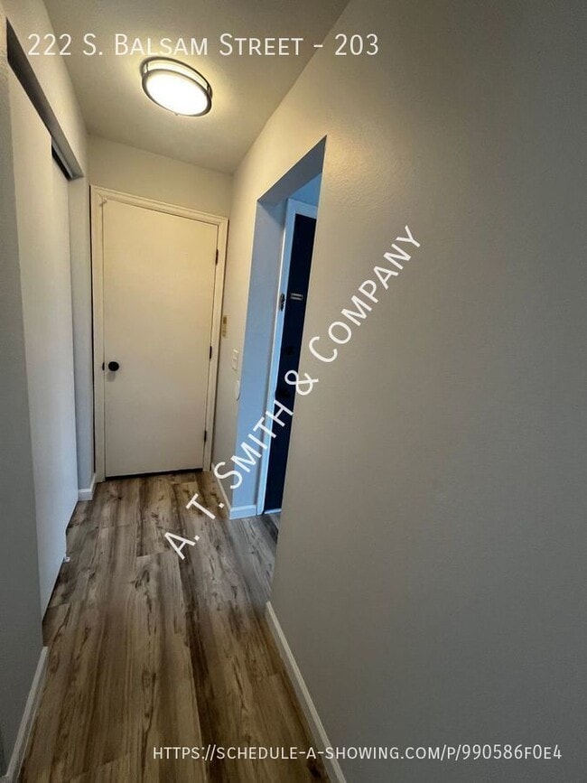 Building Photo - 222 S Balsam St