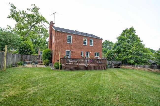Building Photo - 4401 Dresden St
