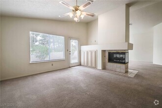 Building Photo - 9725 Horizon Hills Dr