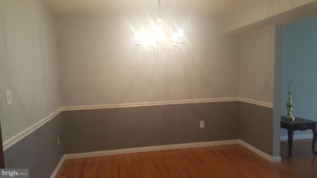 Building Photo - 106 Silver Ct