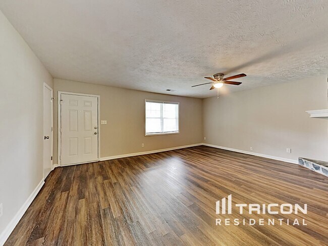 Foto del edificio - 211 Robin Ln