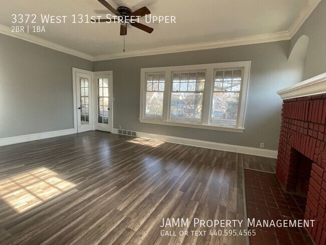 Foto del edificio - West Cleveland: UPPER UNIT 2-Bedroom Hardw...