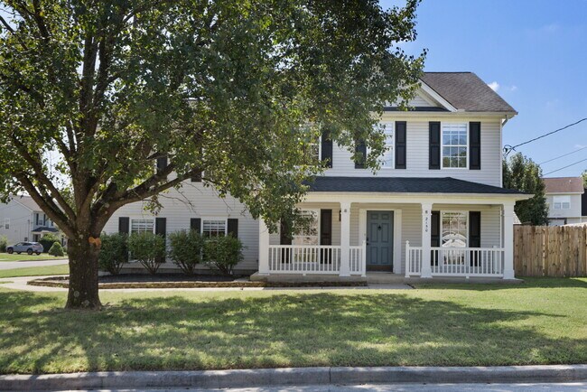 Foto del edificio - 2150 Blake Dr