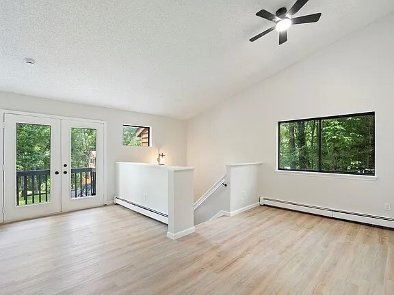 Building Photo - 38 Meadowlark Ln