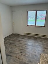 Building Photo - 601 N State St