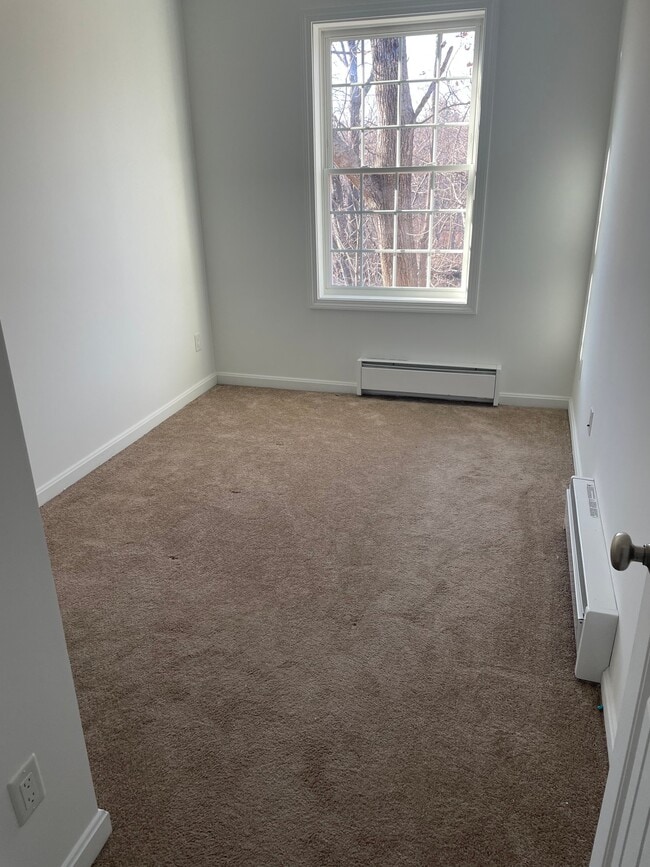 Building Photo - 6 Grove St