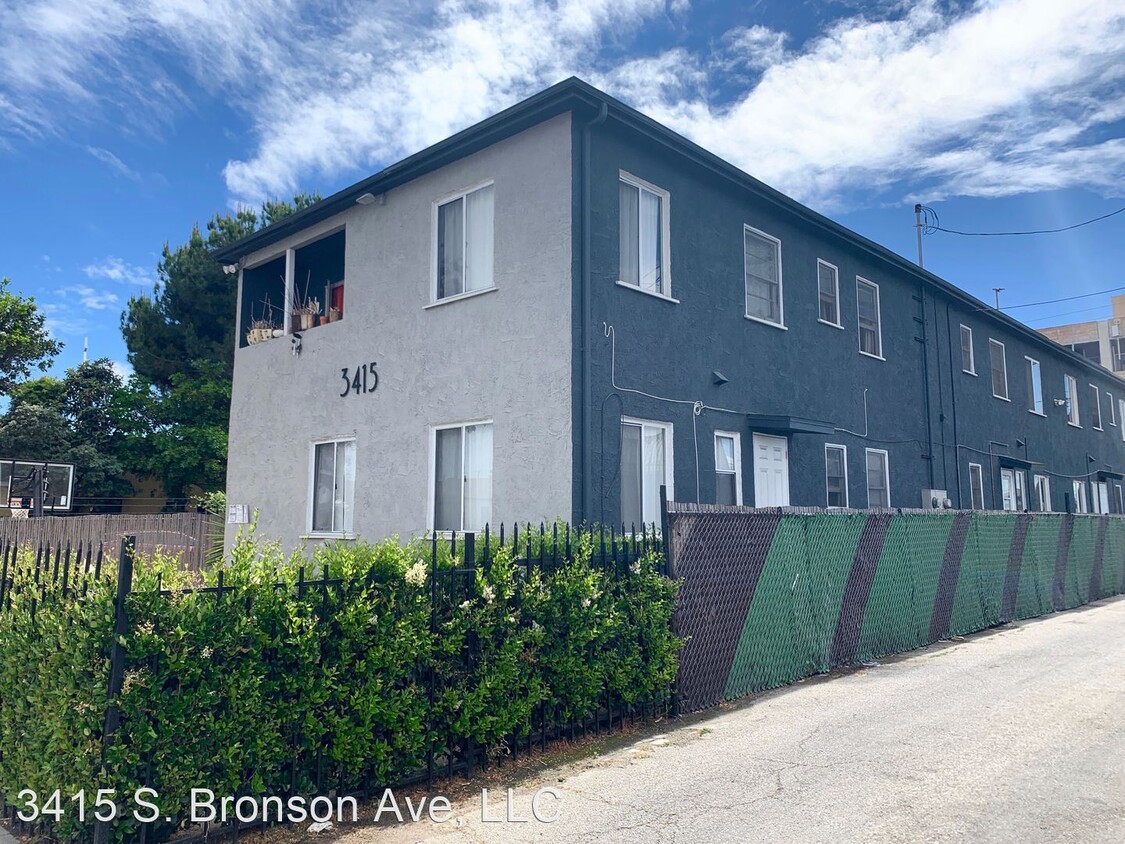 Primary Photo - 3415 S Bronson Ave