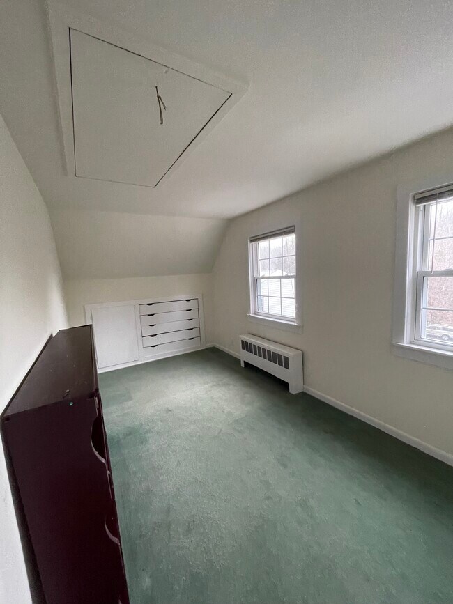 Bedroom #2 - 21 High St