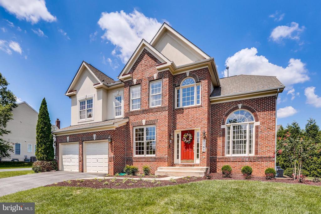 Primary Photo - 7165 Millbury Ct