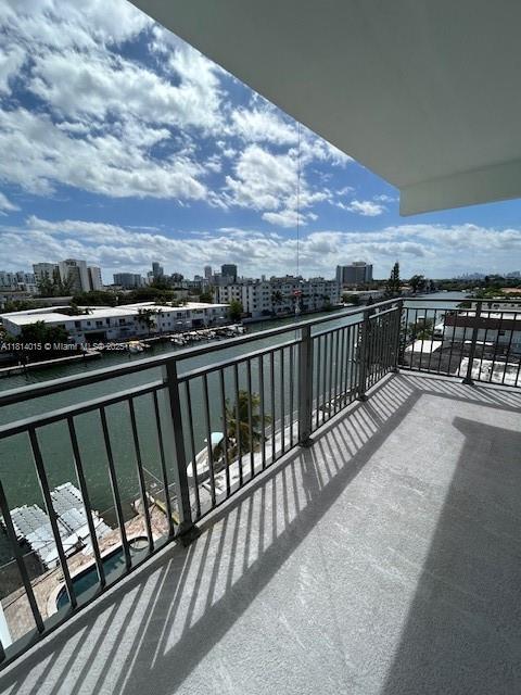 Building Photo - 8001 Crespi Blvd