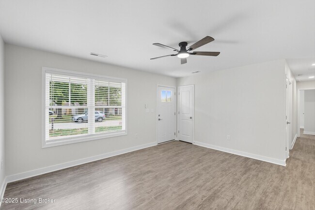 Foto del edificio - 6629 Ashbrooke Dr