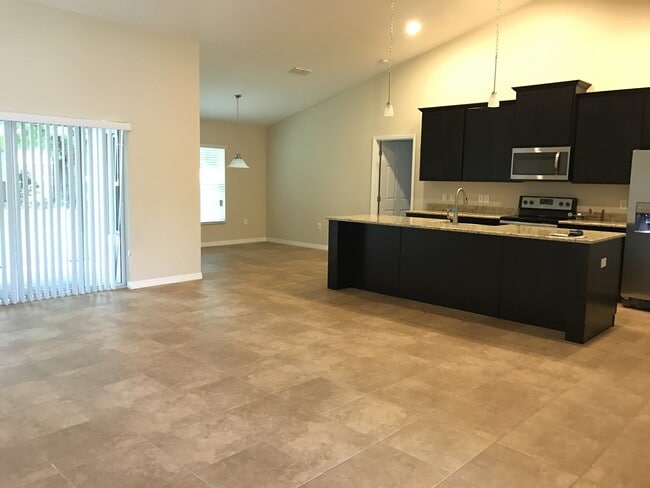 Foto del edificio - MOVE IN SPECIAL-Beautiful Energy Efficient 3/2 Home in St. Cloud