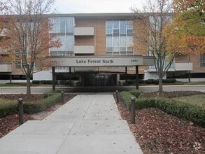 Building Photo - 1301 N Western Ave