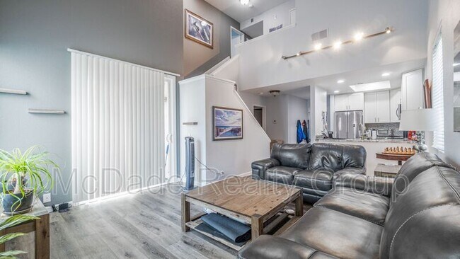 Foto del edificio - 2232 River Run Dr