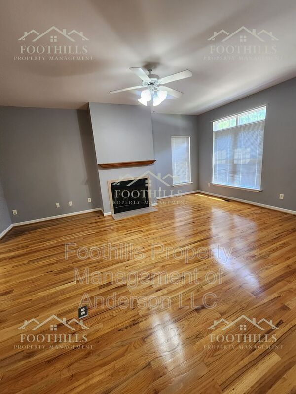 Foto del edificio - 141 Ashton Ln