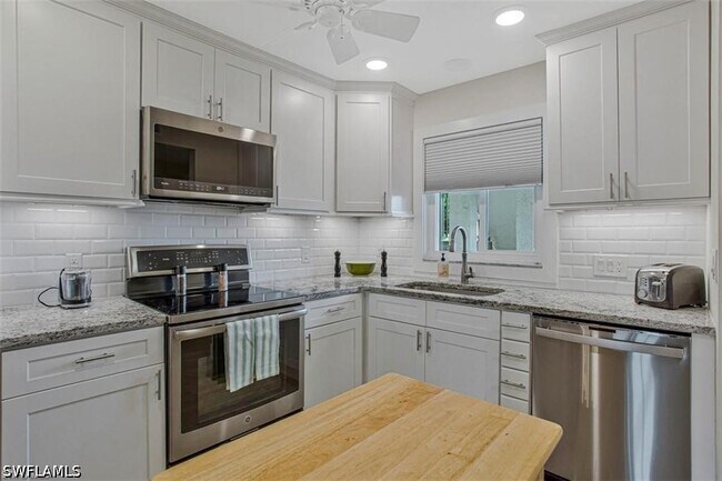 Building Photo - 4298 27th Ct SW