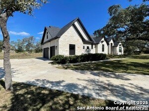 Building Photo - 399 Bauer Ln