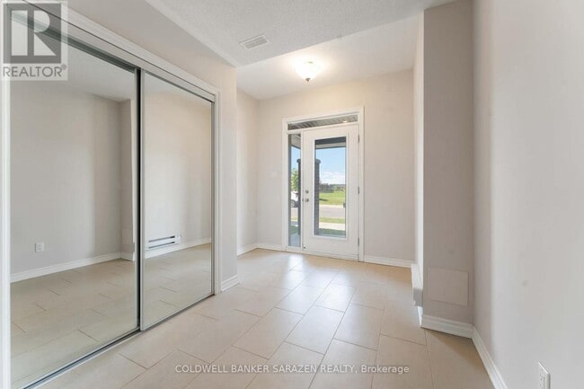 Building Photo - 229 Squadron Cres