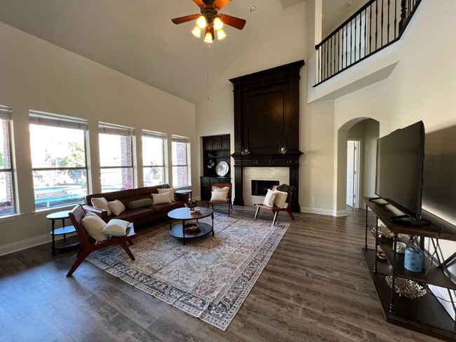 Foto del edificio - 1724 Turnberry Ln