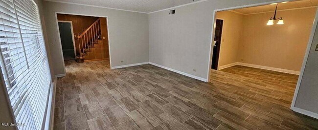 Foto del edificio - 2083 Martin Rd