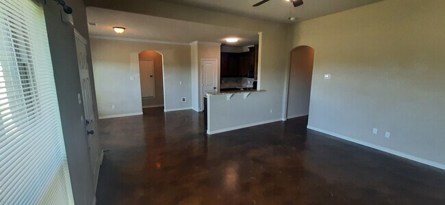 Building Photo - 119 Crossfire Ct