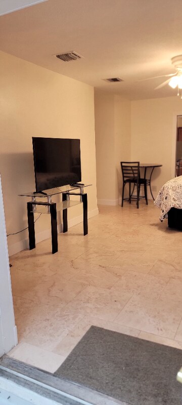 Foto del edificio - 19 Colorado Cir