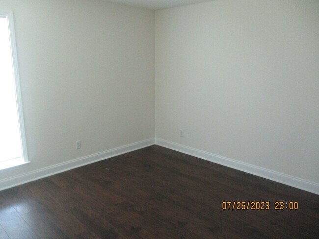 Foto del edificio - 721 Pineview Ln NE