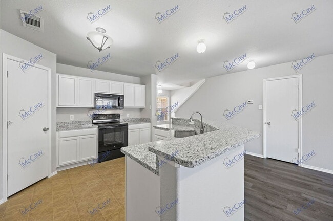 Building Photo - 7541 Lazy Spur Blvd