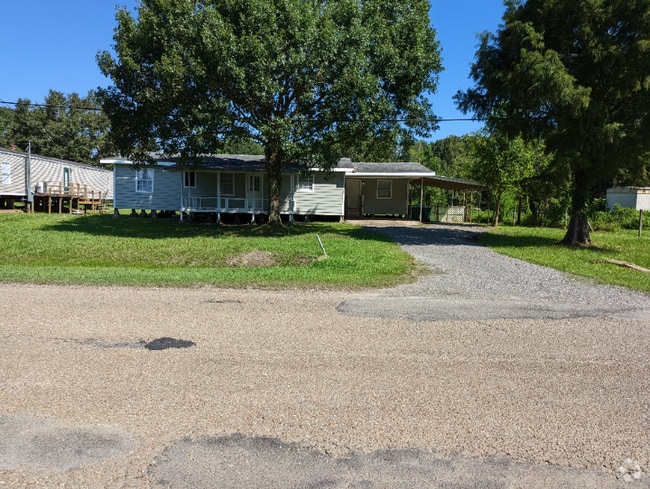 Building Photo - 1600 Armenco Rd