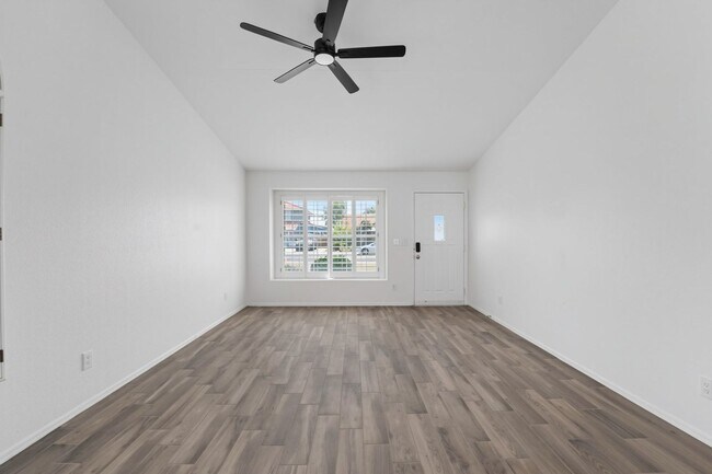 Foto del edificio - 7842 W Boca Raton Rd