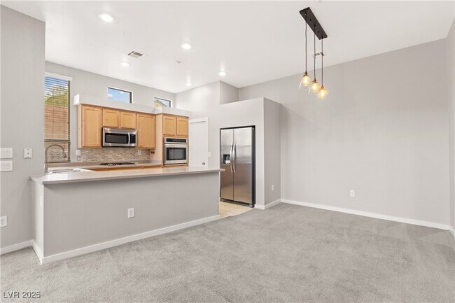 Foto del edificio - 6472 Spiced Butter Rum St