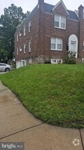 Building Photo - 5451 Howland St