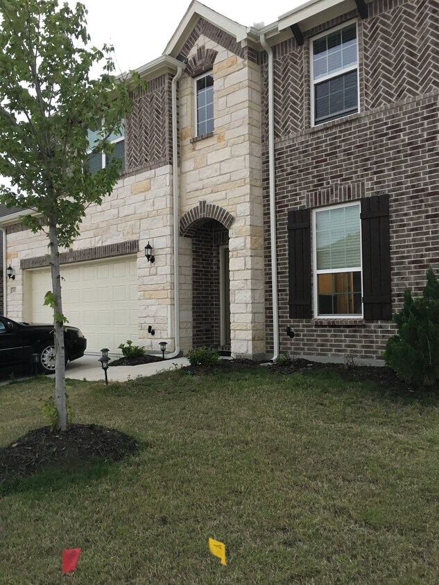 Primary Photo - 417 Windward Dr