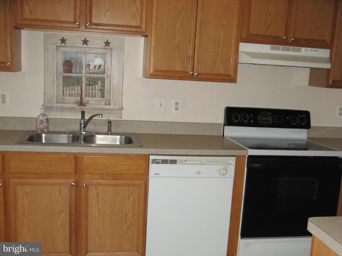 135 Equestrian Dr, Stephens City, VA 22655 Townhouse for Rent in