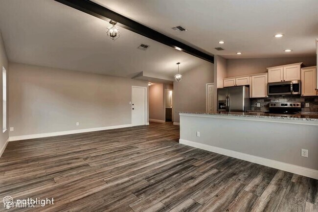 Building Photo - 3 br, 2 bath House - 6513 68th Avenue Nort...