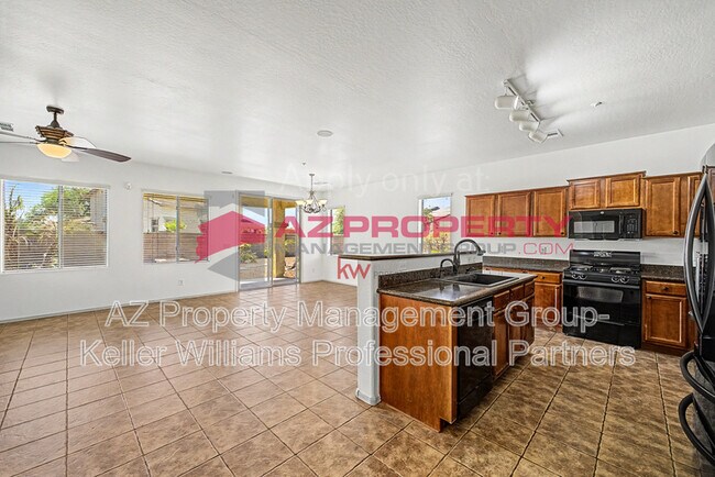 Foto del edificio - 12653 W Duane Ln
