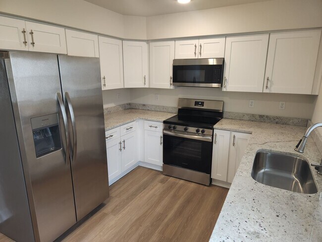 Foto del edificio - Blackstone-New Construction 3 Bed 2.5 Bath Townhouse-Fort Pickett Area