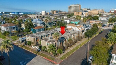 Building Photo - 424 15th St