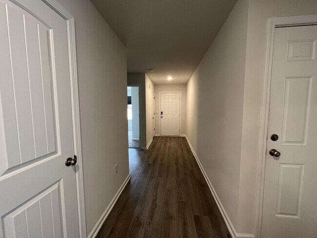 Building Photo - 3242 Chapelwood Dr