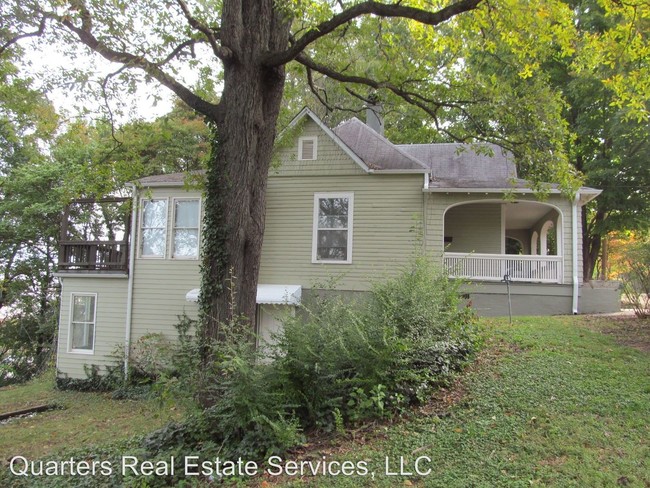 Building Photo - 3 br, 1.5 bath House - 195 West End Blvd
