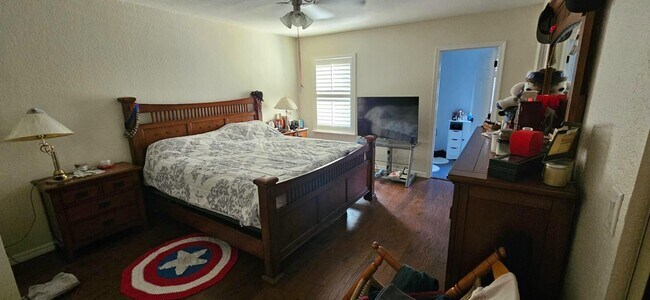 Foto del edificio - 13756 Creston Pl